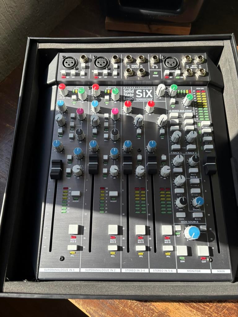 SSL SIX, Ophalen of Verzenden, Zo goed als nieuw
