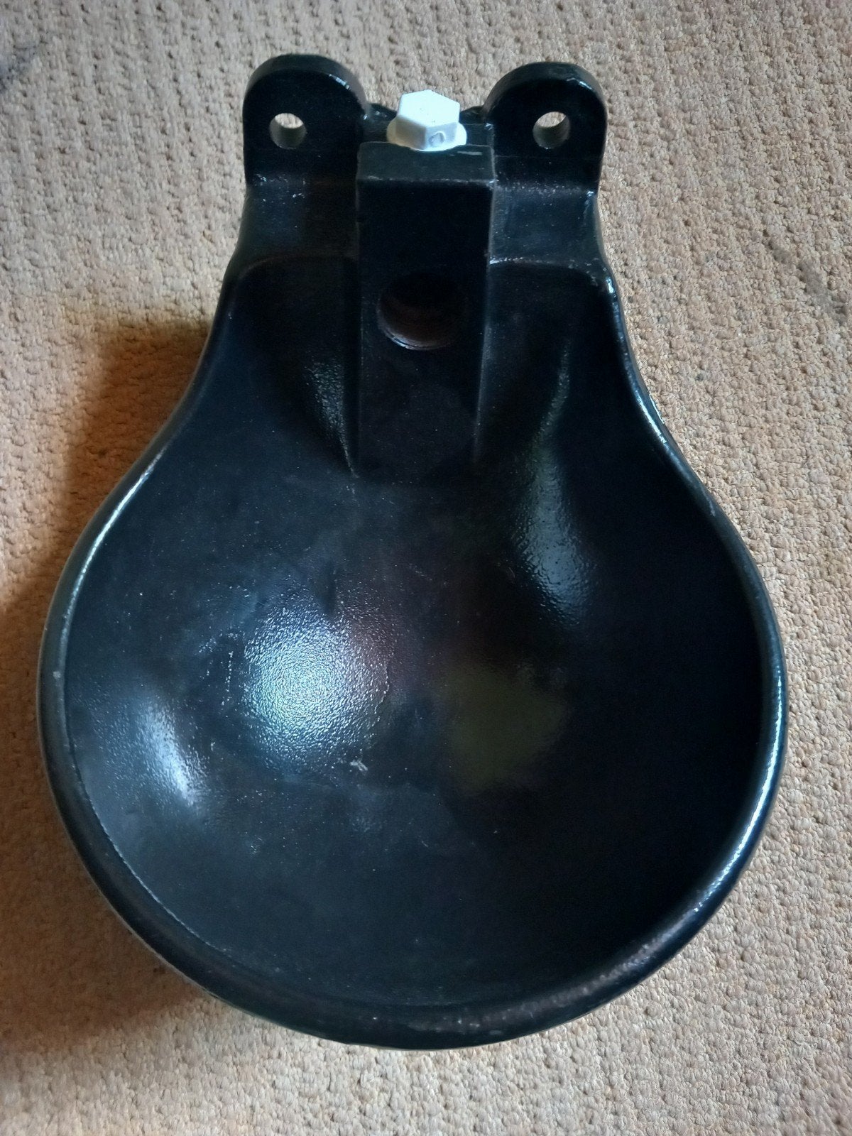 wand drinkbak voor paarden of vee inhoud 1,5 liter drinkbak, Ophalen of Verzenden, Gebruikt