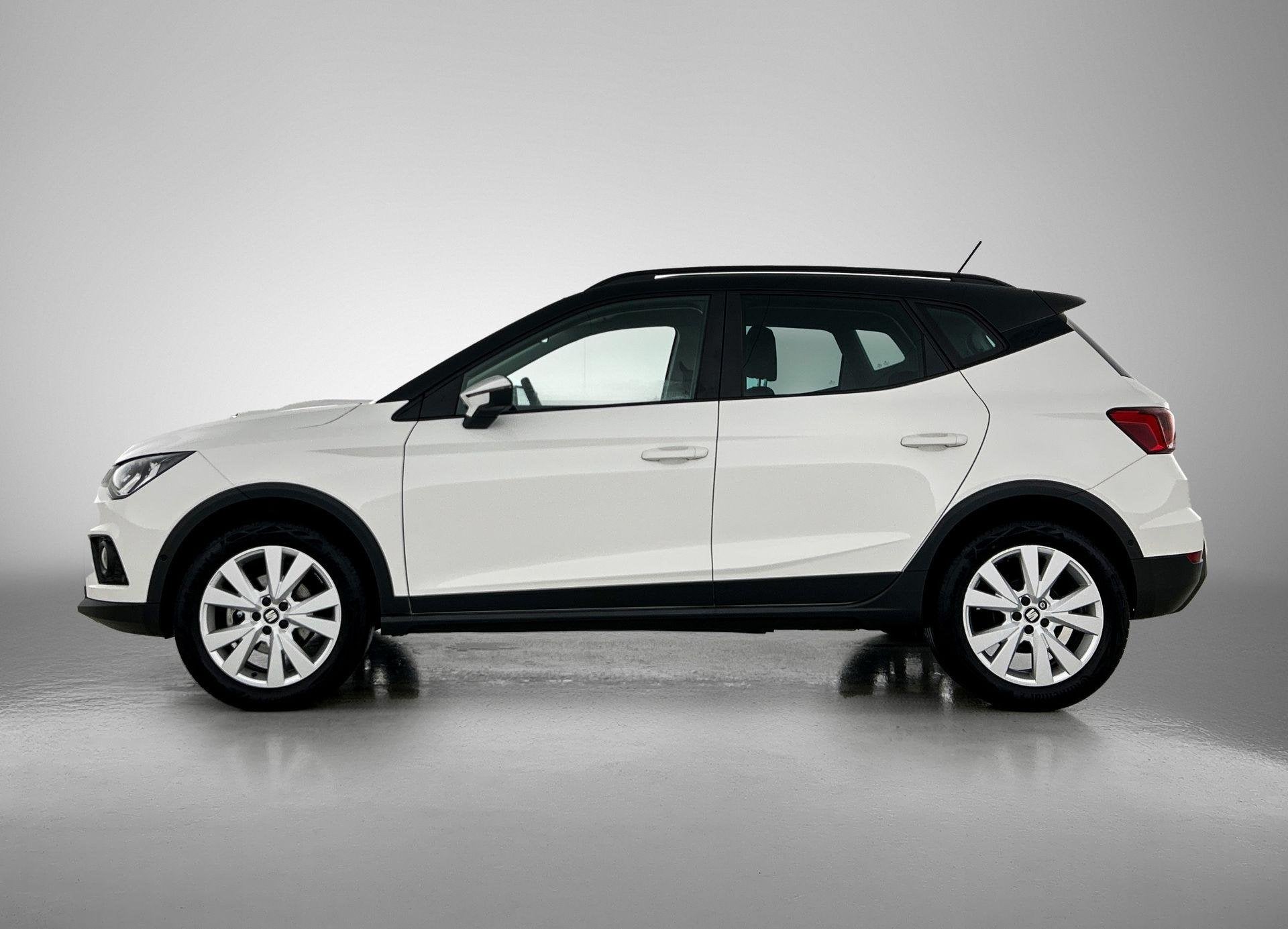 SEAT Arona 1.0 TSI Style Business Intense | ACHTERUITRIJCAME, Auto's, Voorwielaandrijving, 12 maanden, Stof, Gebruikt