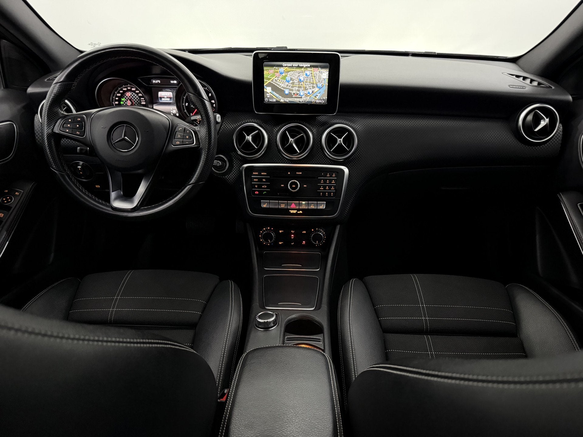 Mercedes-Benz A-Klasse 180 d Ambition Camera, Half leder, Na, Auto's, 1325 kg, Gebruikt, Euro 6, 4 cilinders