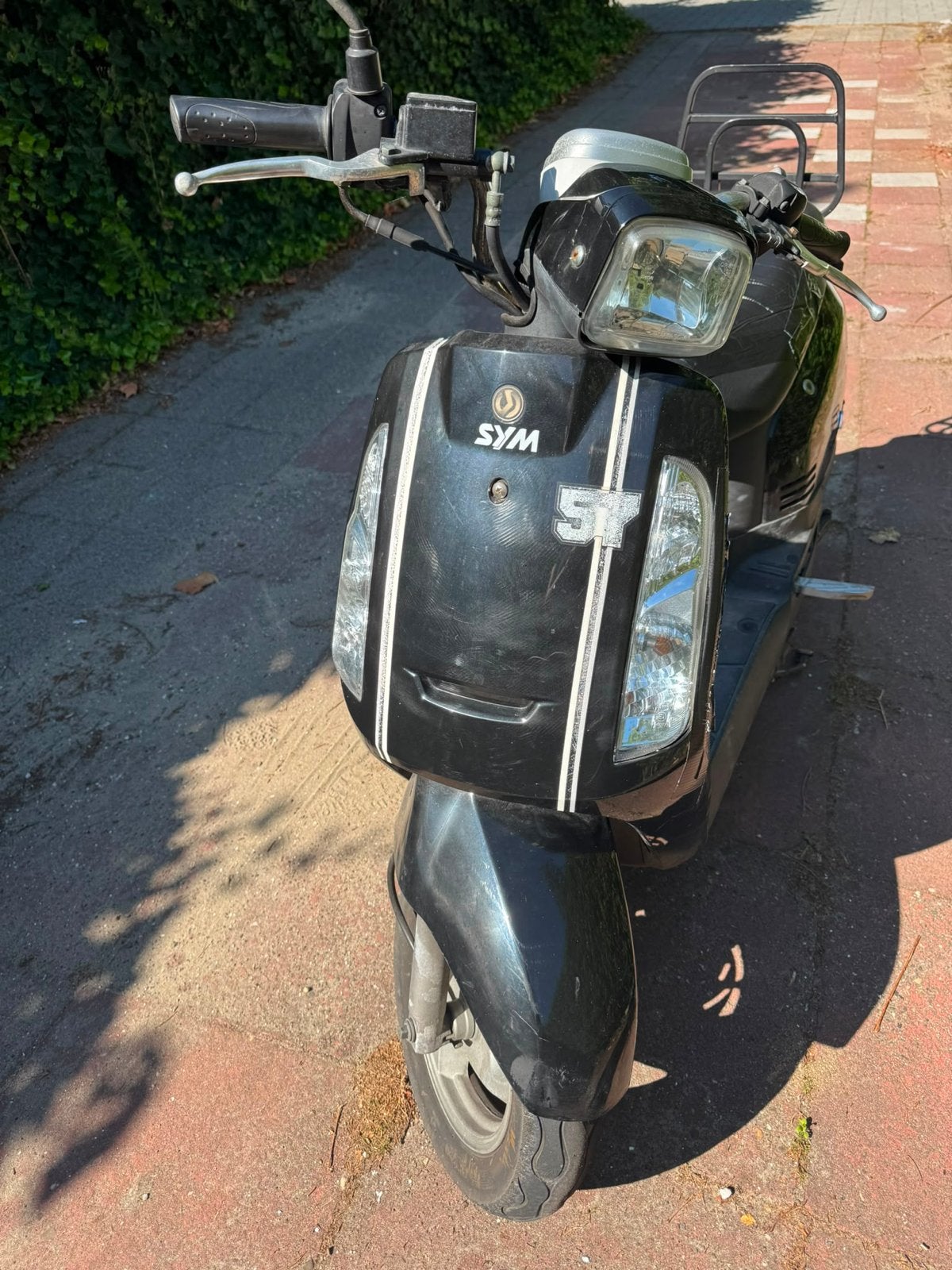 Oude Sym tonik scooter - Start goed, rijdt prima, opknapper, Fietsen en Brommers, Scooters | SYM, Ophalen, Gebruikt, Benzine, Overige modellen