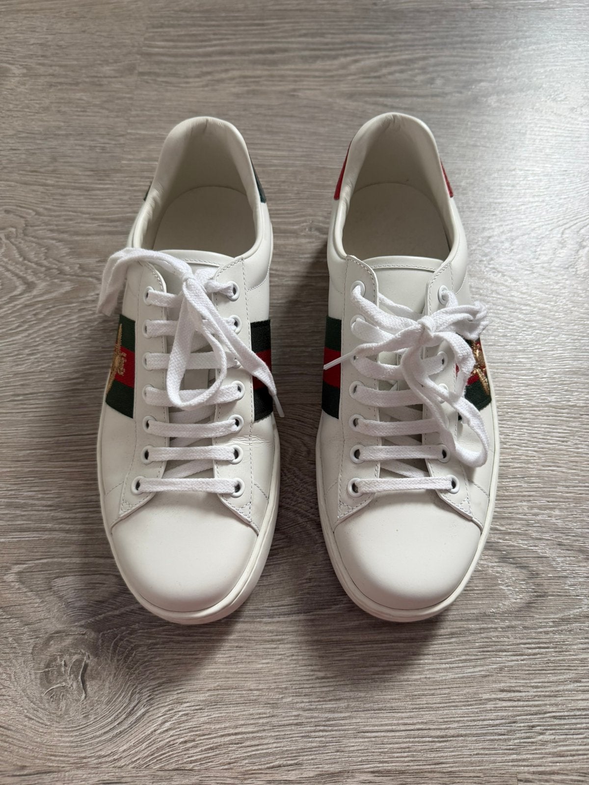Gloednieuwe Gucci schoenen maat 39, Kleding | Dames, Schoenen, Wit, Nieuw, Ophalen of Verzenden, Sneakers of Gympen