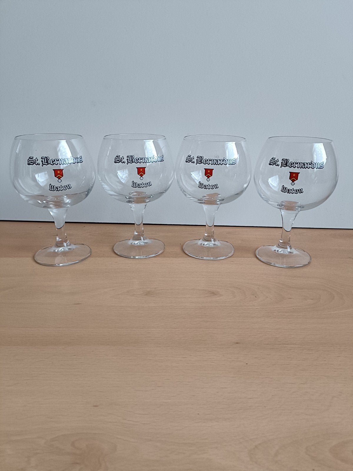 4 St. Bernardus Watou bierglazen, Ophalen of Verzenden, Zo goed als nieuw, Glas of Glazen, Overige merken