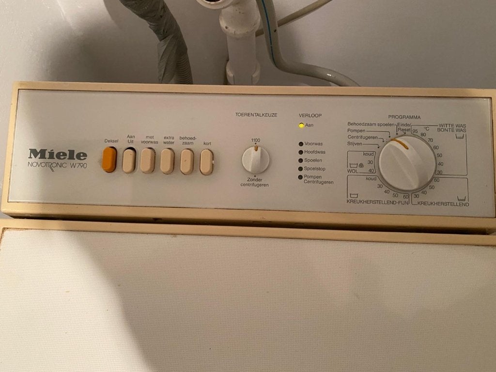 Miele wasmachine Novotronic W790, Witgoed en Apparatuur, Wasmachines, Ophalen, 1200 tot 1600 toeren, Gebruikt, 4 tot 6 kg