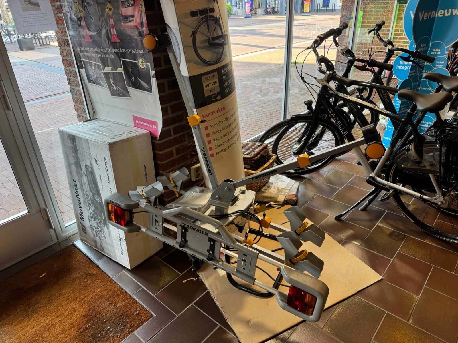 Spinner trekhaakdrager voor 2 fietsen (Nr: 2309), Ophalen, Zo goed als nieuw