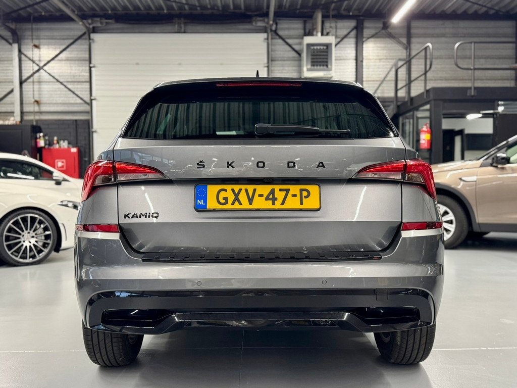 Skoda KAMIQ 1.0 TSI Business Edition Carplay/Camera/Clima, Auto's, Euro 6, Origineel Nederlands, Handgeschakeld, Nieuw