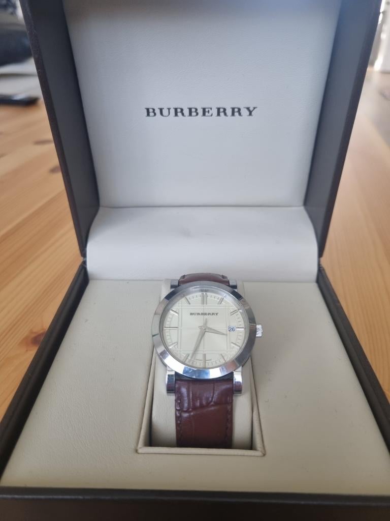 Burberry horloge met bruine leren band, Ophalen of Verzenden, Leer, Overige merken