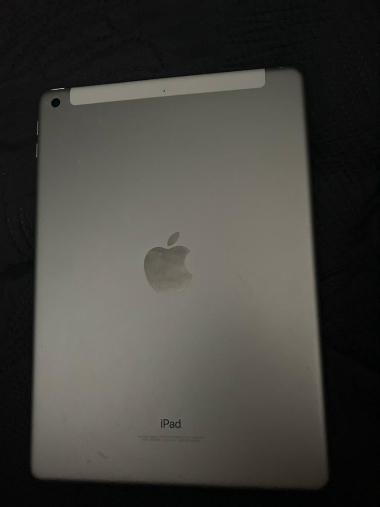 iPad 6e generatie - Zo goed als nieuw, Computers en Software, Apple iPads, 9 inch, 32 GB, Apple iPad, Ophalen of Verzenden