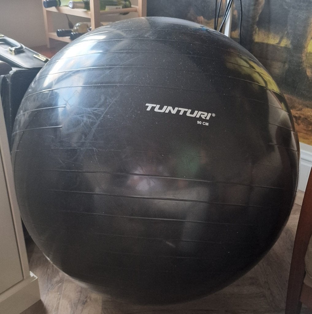 Tunturi fitnessbal 90 cm, Sport en Fitness, Fitnessmaterialen, Ophalen, Zo goed als nieuw, Benen, Fitnessbal