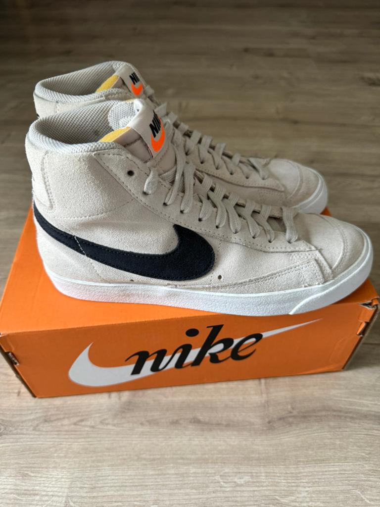 Nike Blazer Mid '77 Vintage Sneakers - Maat 38,5, Beige, Ophalen of Verzenden, Sneakers of Gympen, Zo goed als nieuw