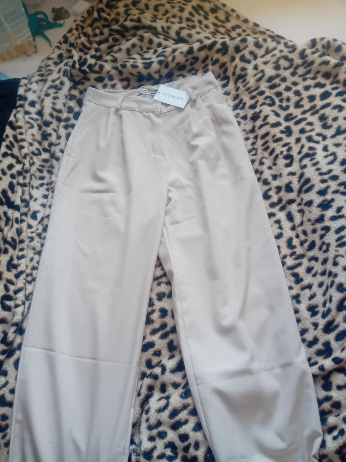 Nieuwe broek, maat M, Kleding | Dames, Broeken en Pantalons, Ophalen