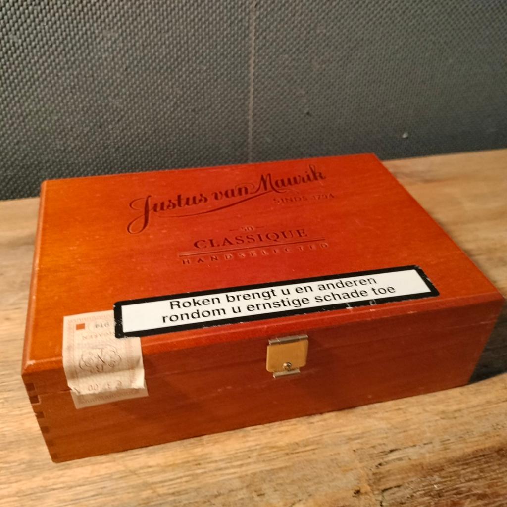 Vintage Justus van Maurik sigarenkistje - Classique, Verzamelen, Ophalen of Verzenden, Gebruikt, Tabaksdoos of Verpakking