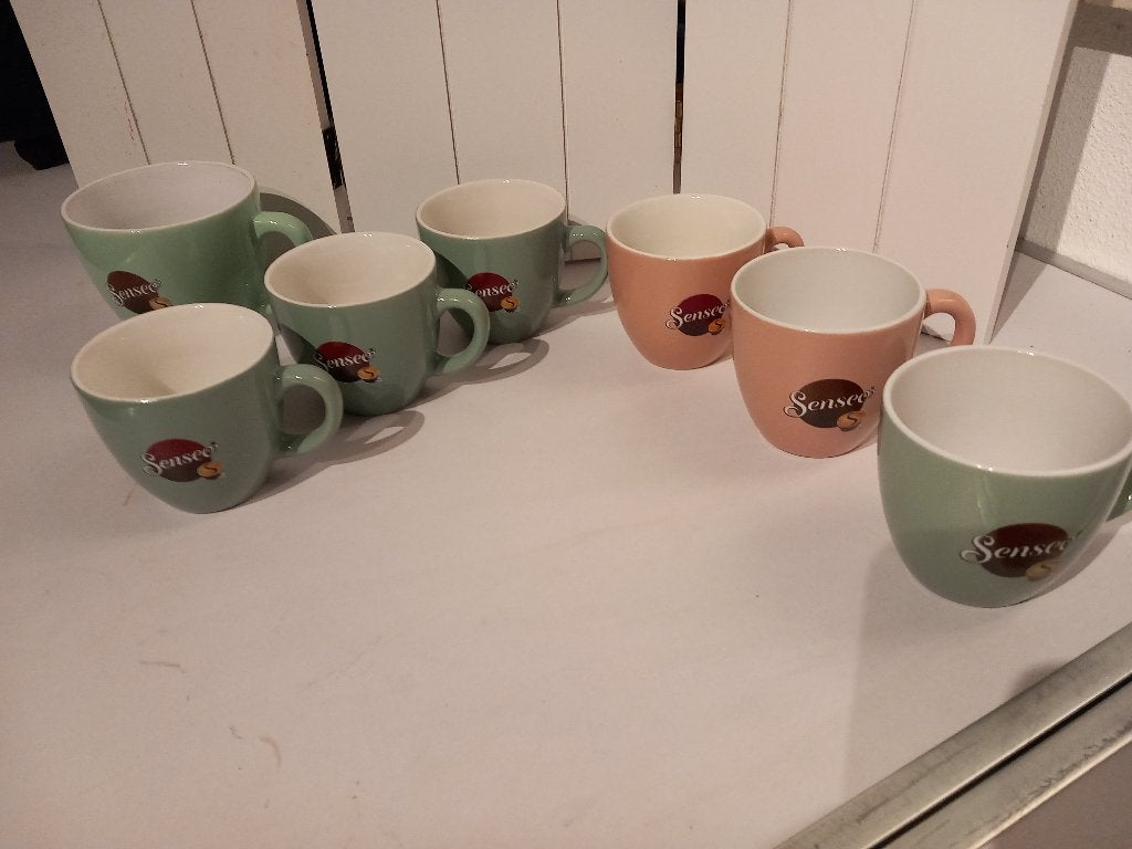 DE Senseo. 17 kleine mokjes € 3.50 ps, Huis en Inrichting, Keuken | Servies, Keramiek, Ophalen of Verzenden, Zo goed als nieuw