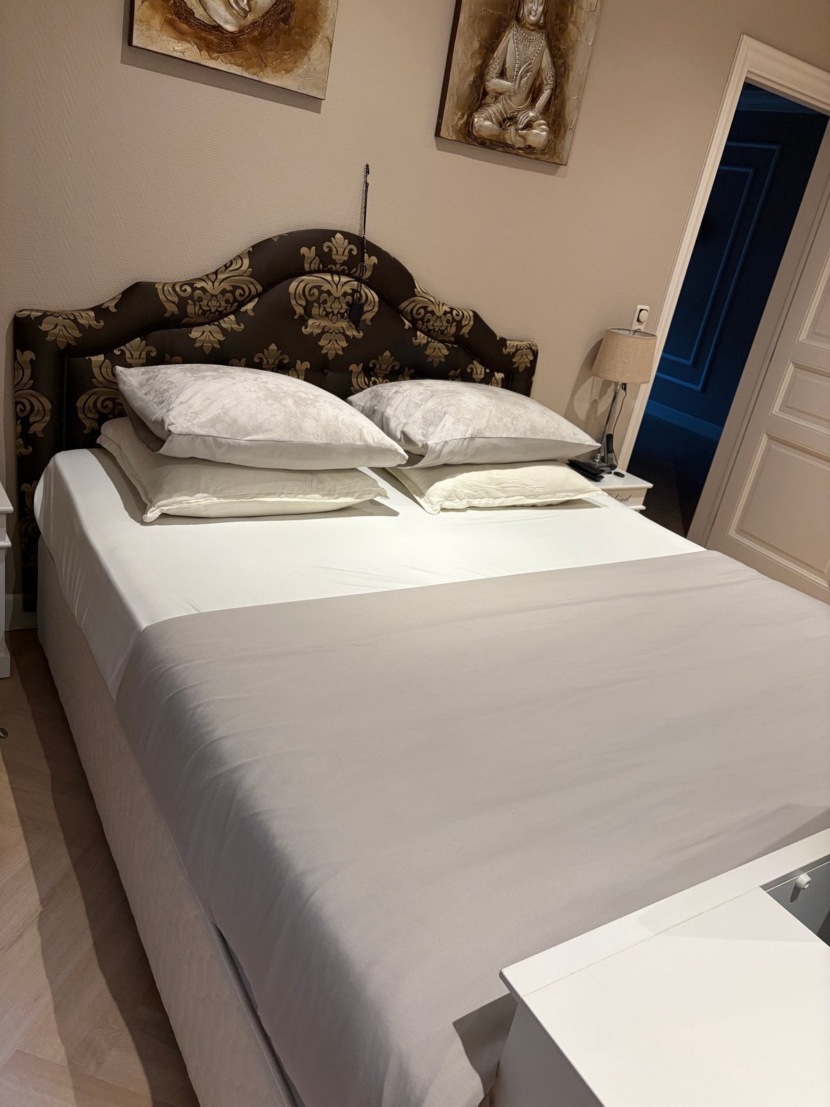 boxspring met dik matras 180 breed, Ophalen, Bruin, Tweepersoons, Zo goed als nieuw