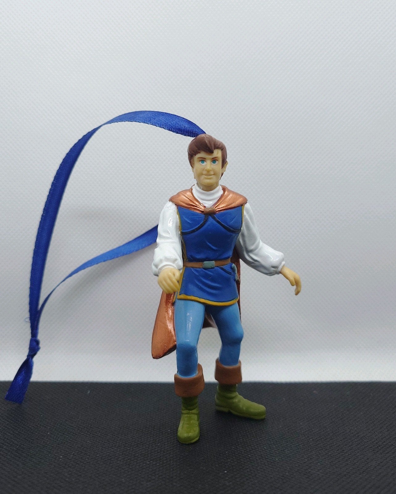 Disney Prins Florian kerst ornament hanger kerstbal, Verzamelen, Disney, Ophalen of Verzenden, Sneeuwwitje of Doornroosje, Zo goed als nieuw