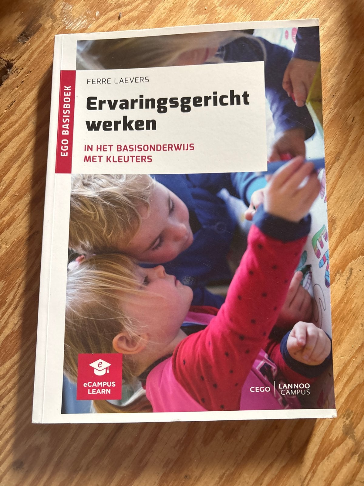 Ervaringsgericht werken in het basisonderwijs met kleuters, Ophalen of Verzenden, Zo goed als nieuw, Overige niveaus, Overige vakken