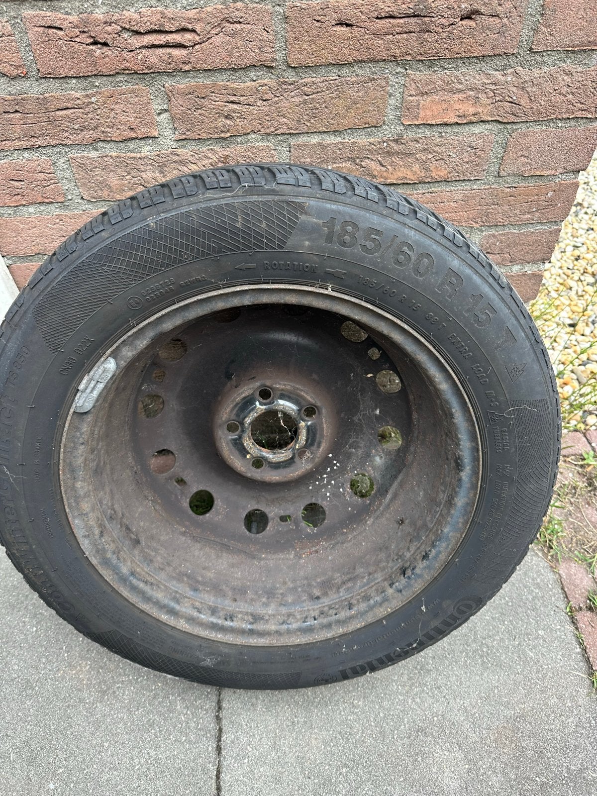 4 winterbanden Continental 185/60 R15 voor Seat Ibiza, Ophalen, Gebruikt