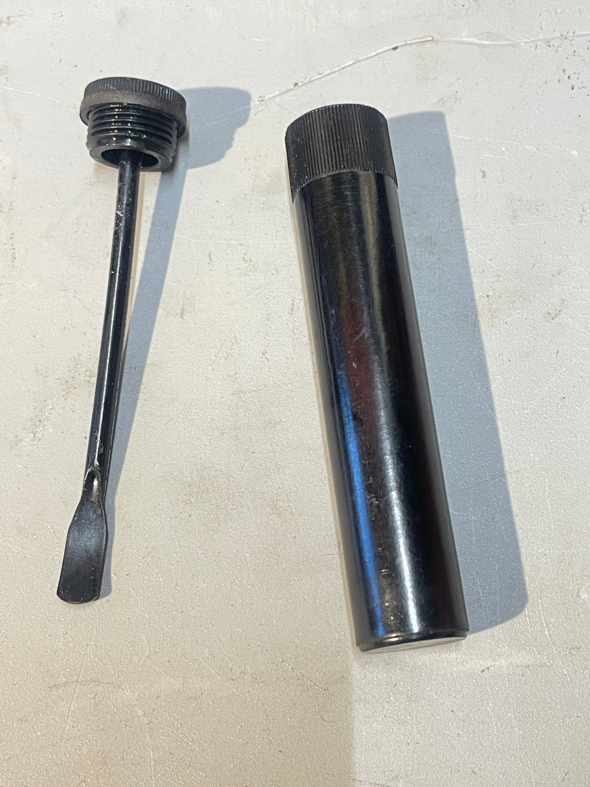 Origineel olieflesje voor FAL / L1A1 cleaning kit., Verzamelen, Ophalen of Verzenden, Landmacht, Nederland