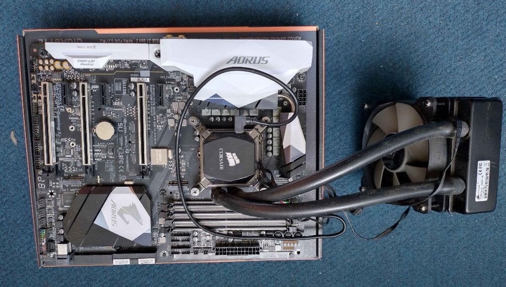 Moederbord Z270X-Gaming 7, waterkoeling H80i, intel i7-7700K, Gebruikt, Overige soorten, LGA 1151, Ophalen of Verzenden
