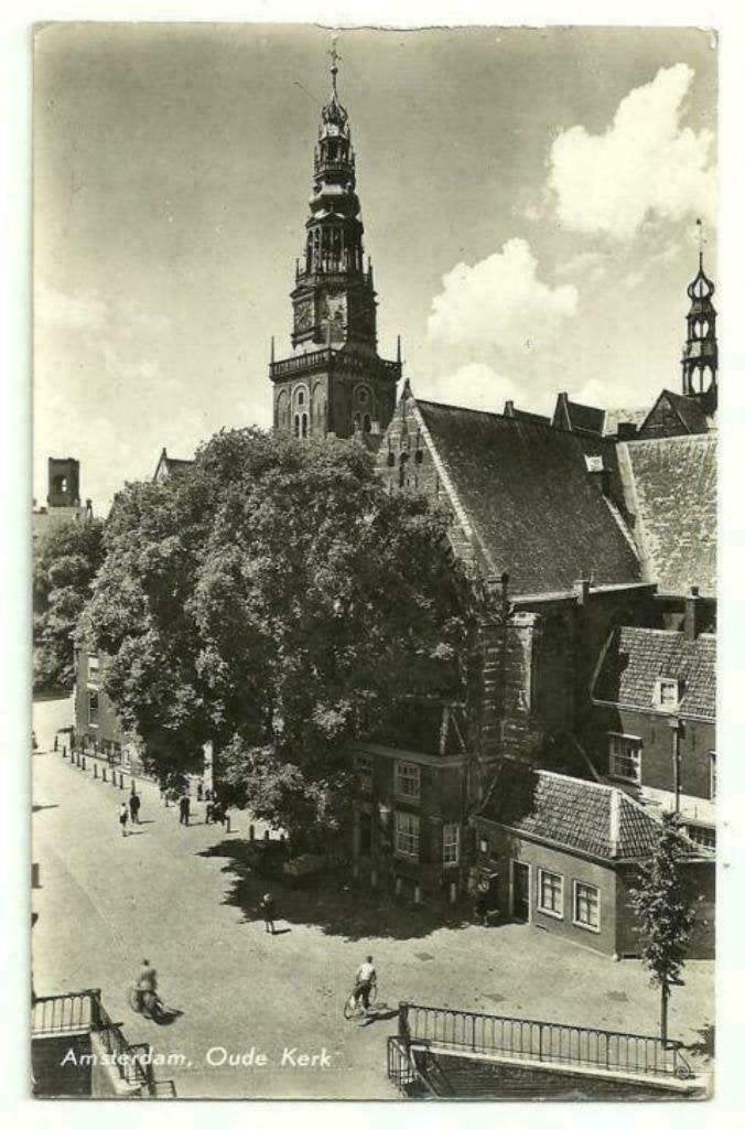 AK Amsterdam - Oude Kerk, Old Church, Verzamelen, Verzenden, 1940 tot 1960, Gelopen, Noord-Holland
