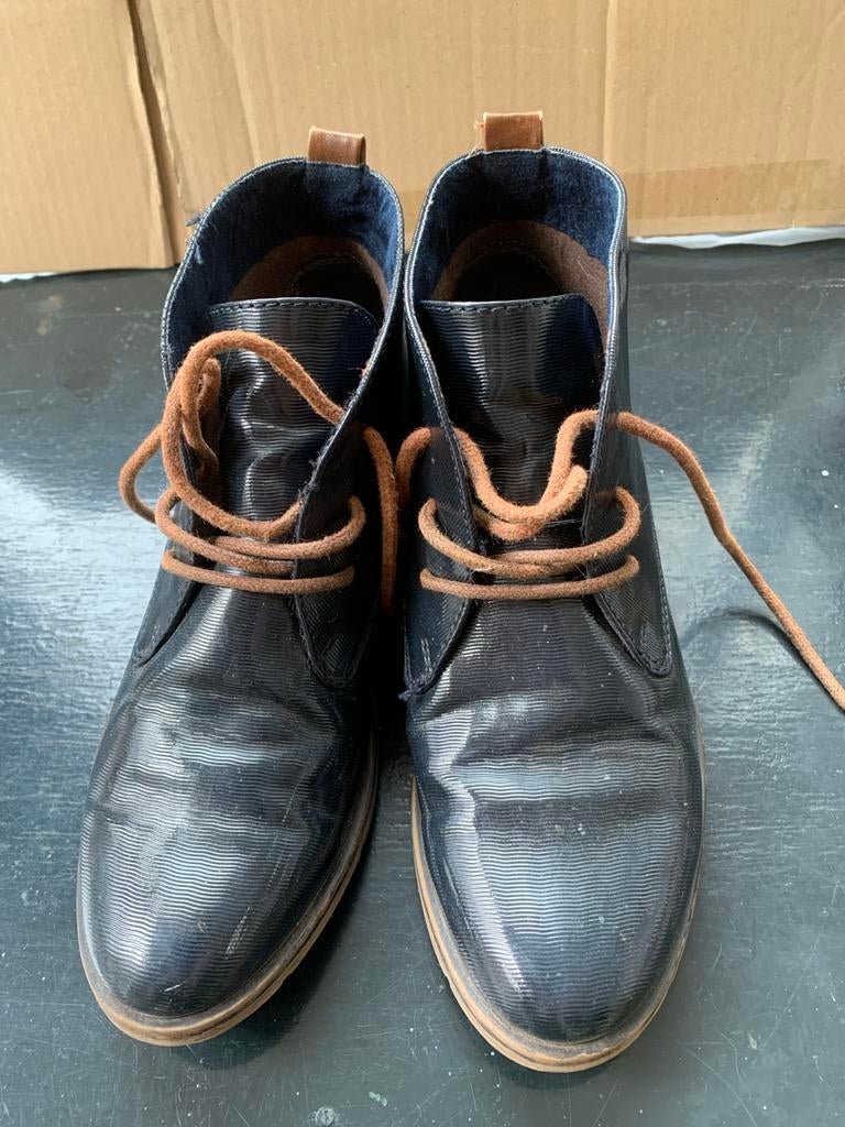 Bellissima veterschoenen lakleer maat 37, Kleding | Dames, Schoenen met lage hakken, Blauw, Ophalen of Verzenden, Gedragen