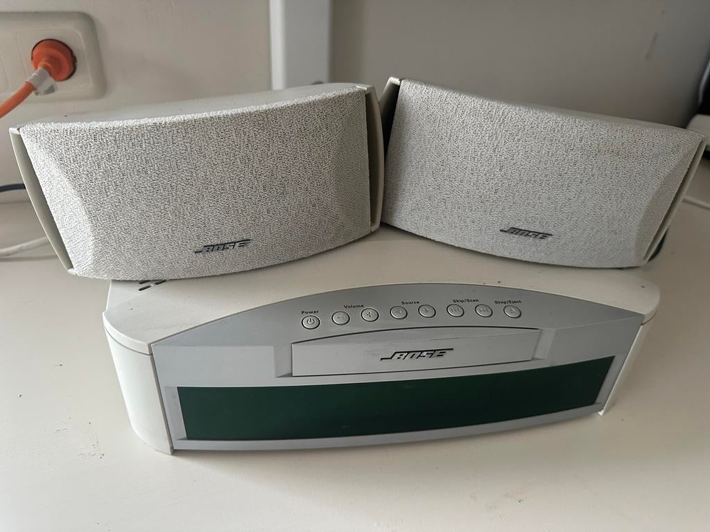 Bose Lifestyle 321 Home Entertainment Systeem (Wit), Gebruikt, 2.1-systeem, 70 watt of meer, Dvd-speler