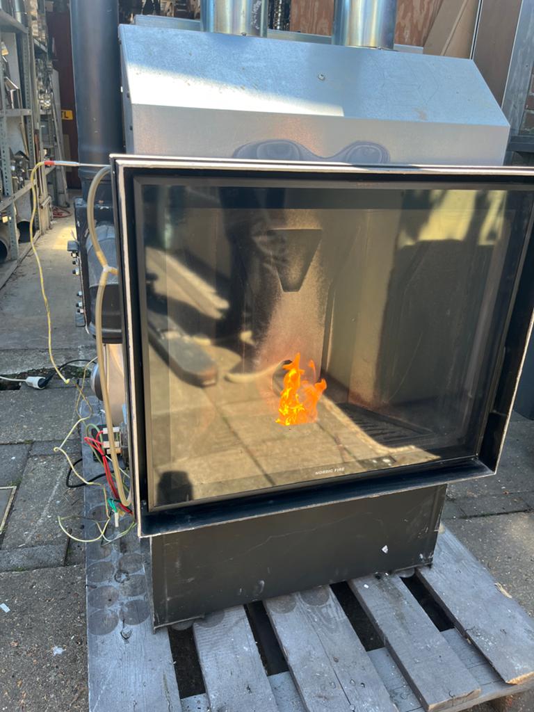Nordic Fire Sienna 10 pellet inbouwhaard, Ophalen, Gebruikt, Inbouwhaard, Overige soorten