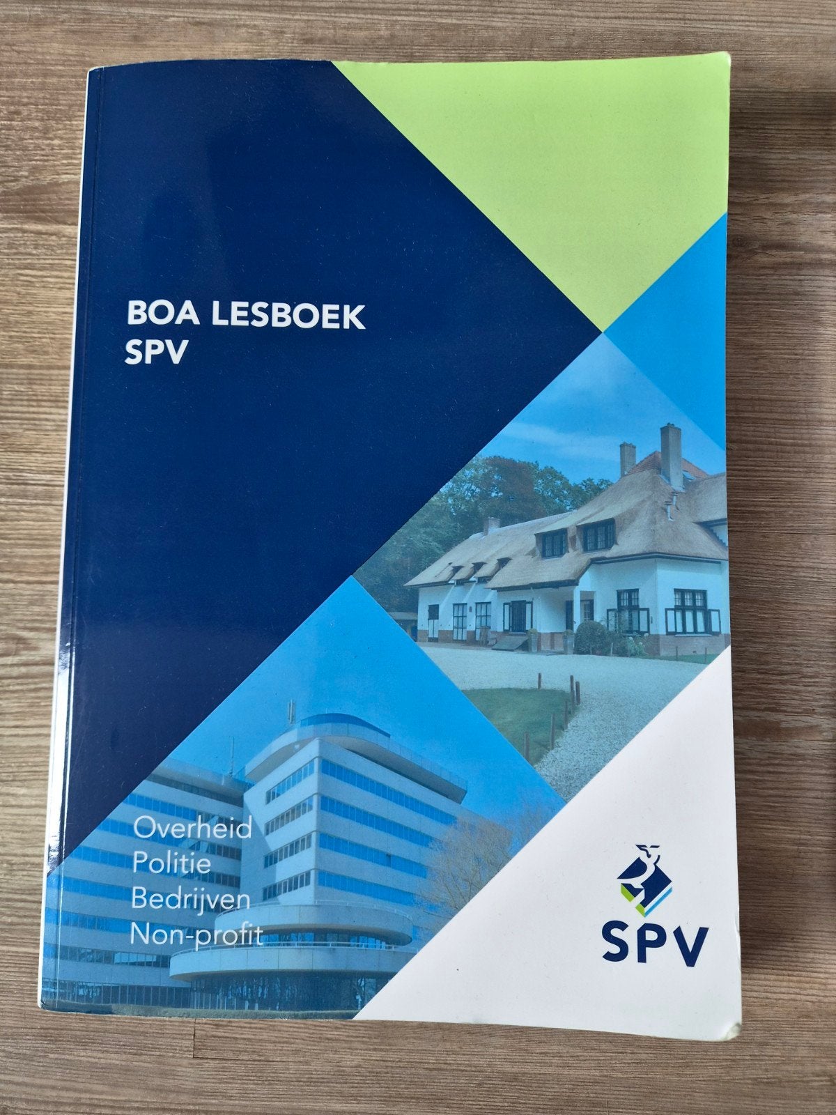 HTV opleiding BOA lesboek, wet- en regelgeving en praktijk, Ophalen of Verzenden, Nieuw