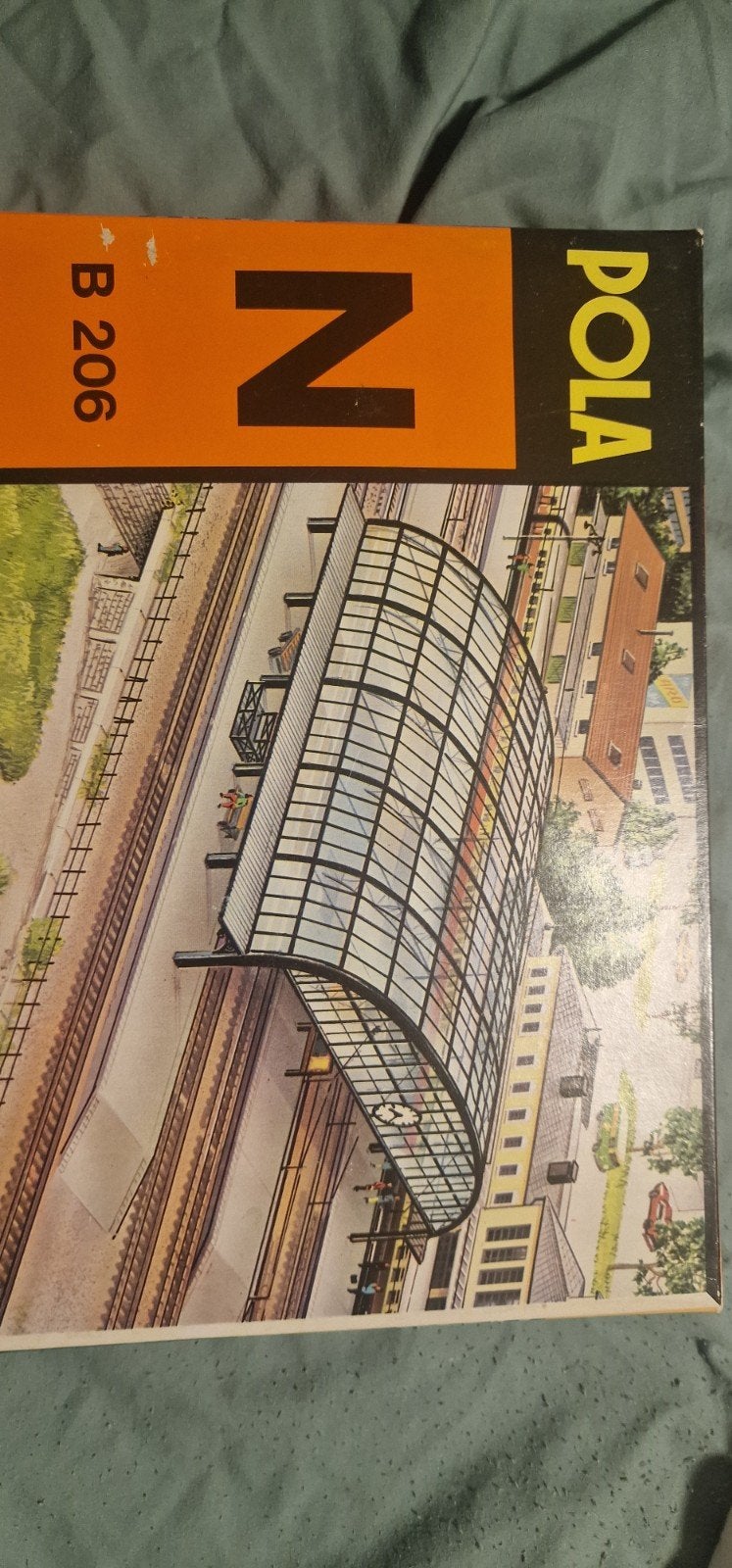 N Spoor Station met Overkapping - Pola B 206, Hobby en Vrije tijd, Modeltreinen | N-Spoor, Ophalen of Verzenden, Gebruikt, Brug, Tunnel of Gebouw