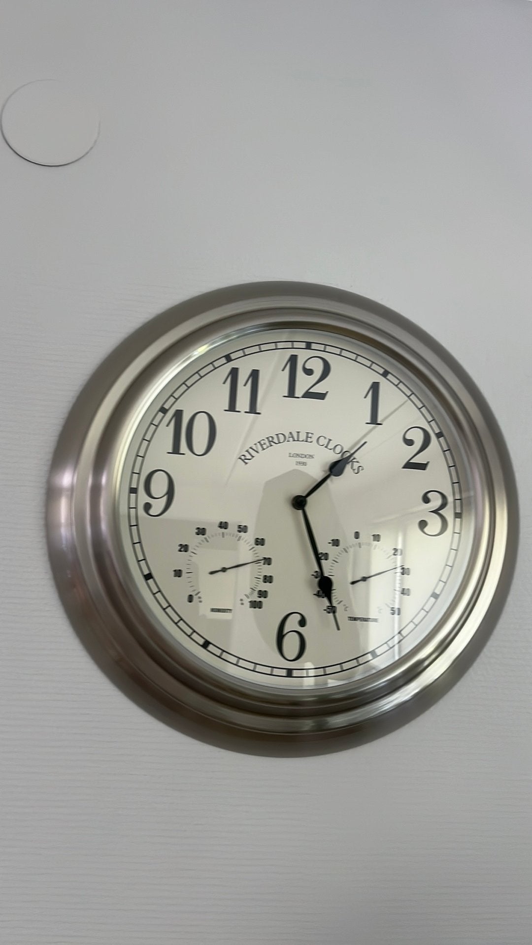Wandklok van Riverdale, Huis en Inrichting, Ophalen, Met thermometer, Analoog, Overige kleuren