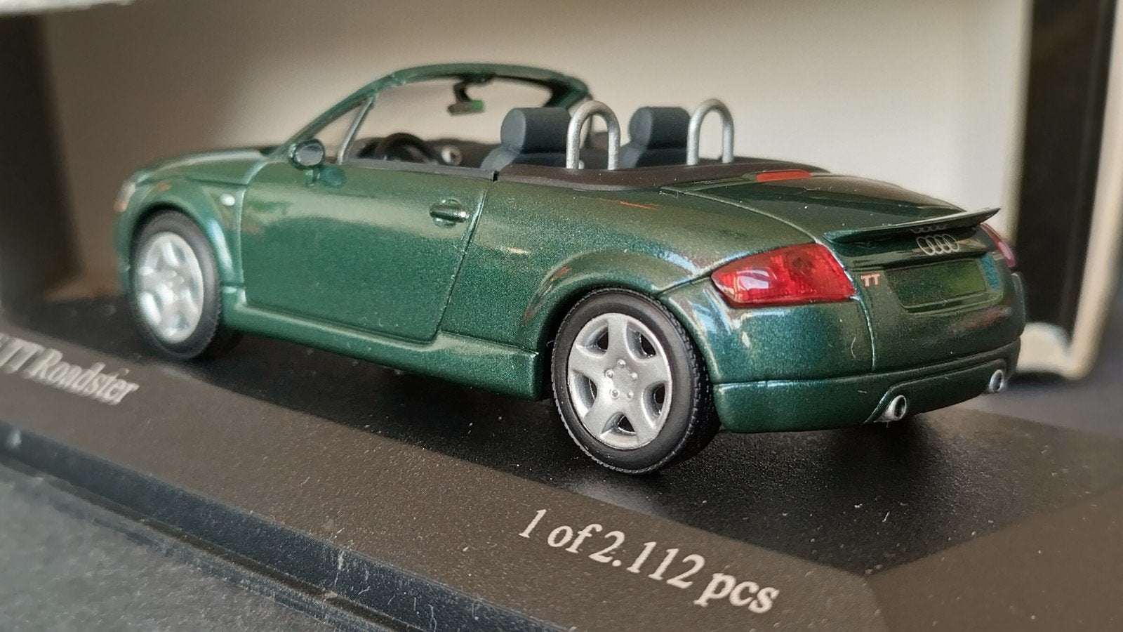 Audi TT Roadster Steppengras Green 1:43 Minichamps Pol, Auto, Verzenden, ., Zo goed als nieuw