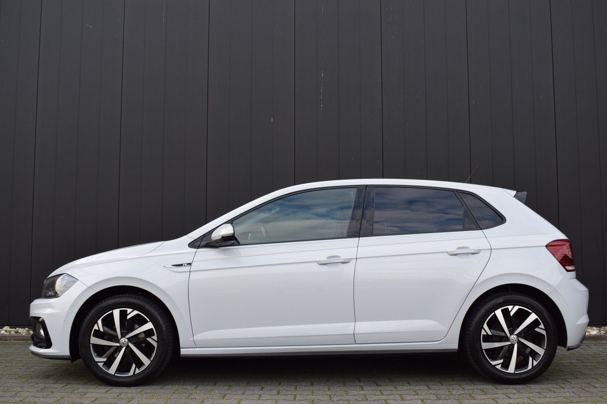 Volkswagen Polo 1.0 TSI Highline R-Line ECC | Half Leder | C, Voorwielaandrijving, 1045 kg, Met garantie (alle), Leder en Stof