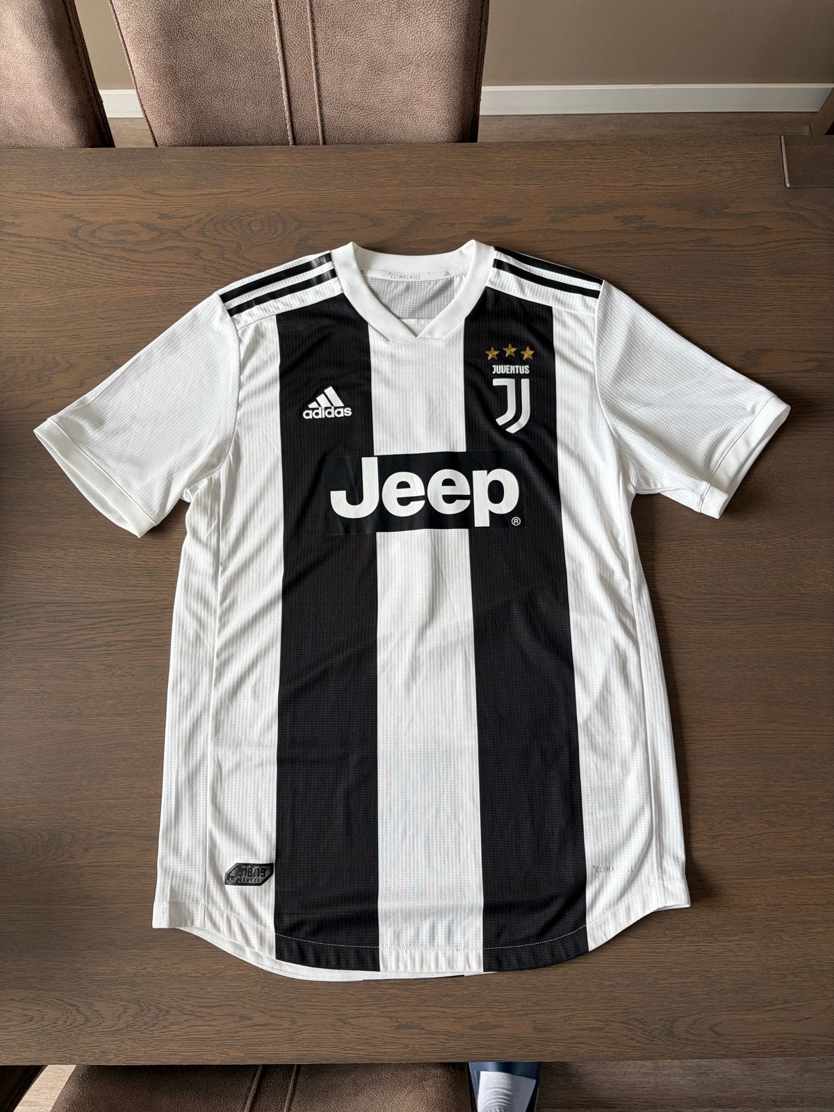 Authentiek Juventus thuisshirt 2018/19 Ronaldo #7, Kleding | Heren, Maat 52/54 (L), Wit, Ophalen of Verzenden, Zo goed als nieuw