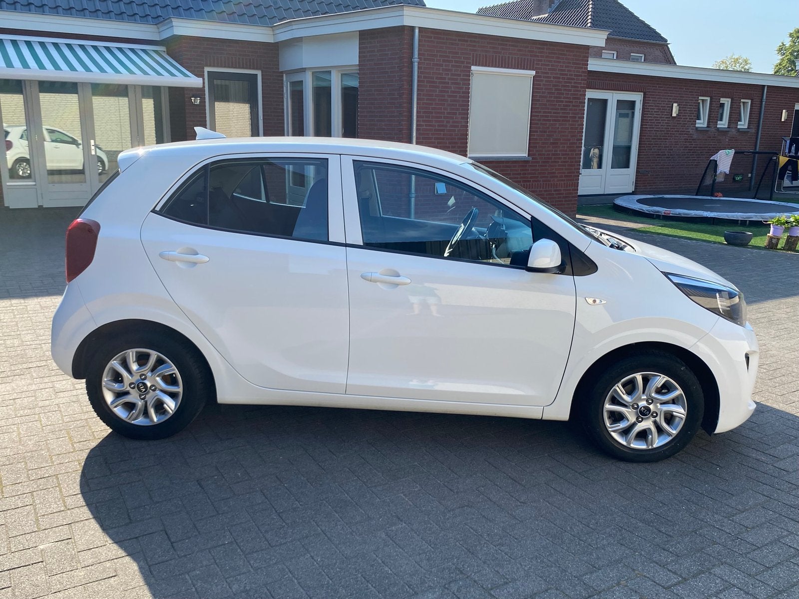 Foto 5 van Kia Picanto 1.0 Carplay Cruise Camera Afn. Trekhaak NAP