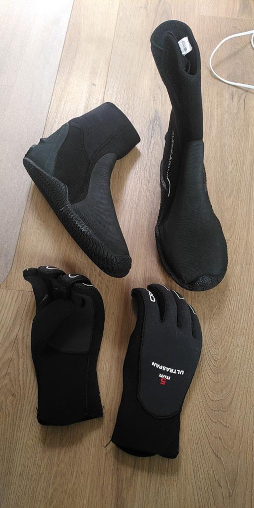 Duiklaarzen XL en 5mm duikhandschoenen L, Ophalen of Verzenden, Zo goed als nieuw, Overige typen