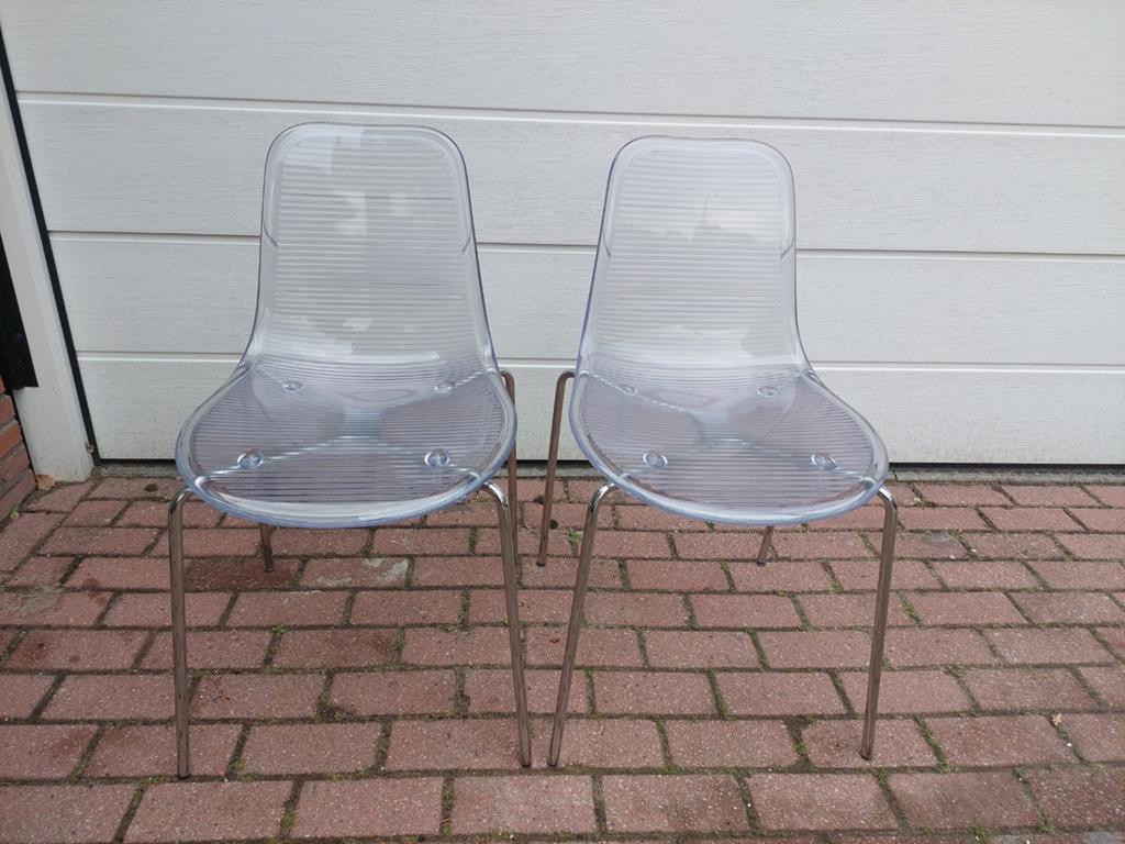 2 transparante kunststof stoelen met metalen poten, Huis en Inrichting, Stoelen, Ophalen, Gebruikt, Twee, Overige kleuren