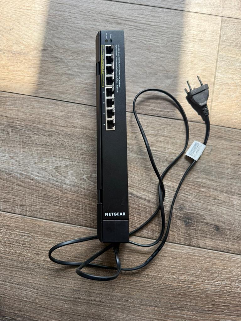 Netgear switch 8-port GSS108EPP, Verzenden, Gebruikt