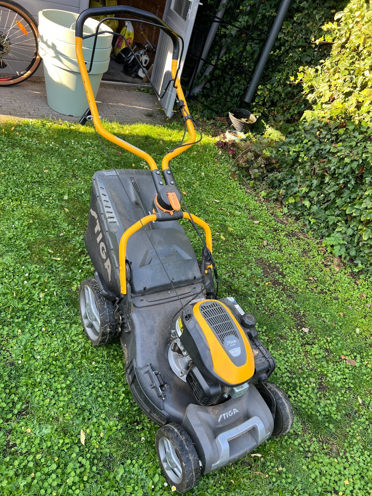 Stiga Combi 548 S Benzine Grasmaaier zelfrijdend, Ophalen, Gebruikt, Benzine-grasmaaier, 40 t/m 49 cm