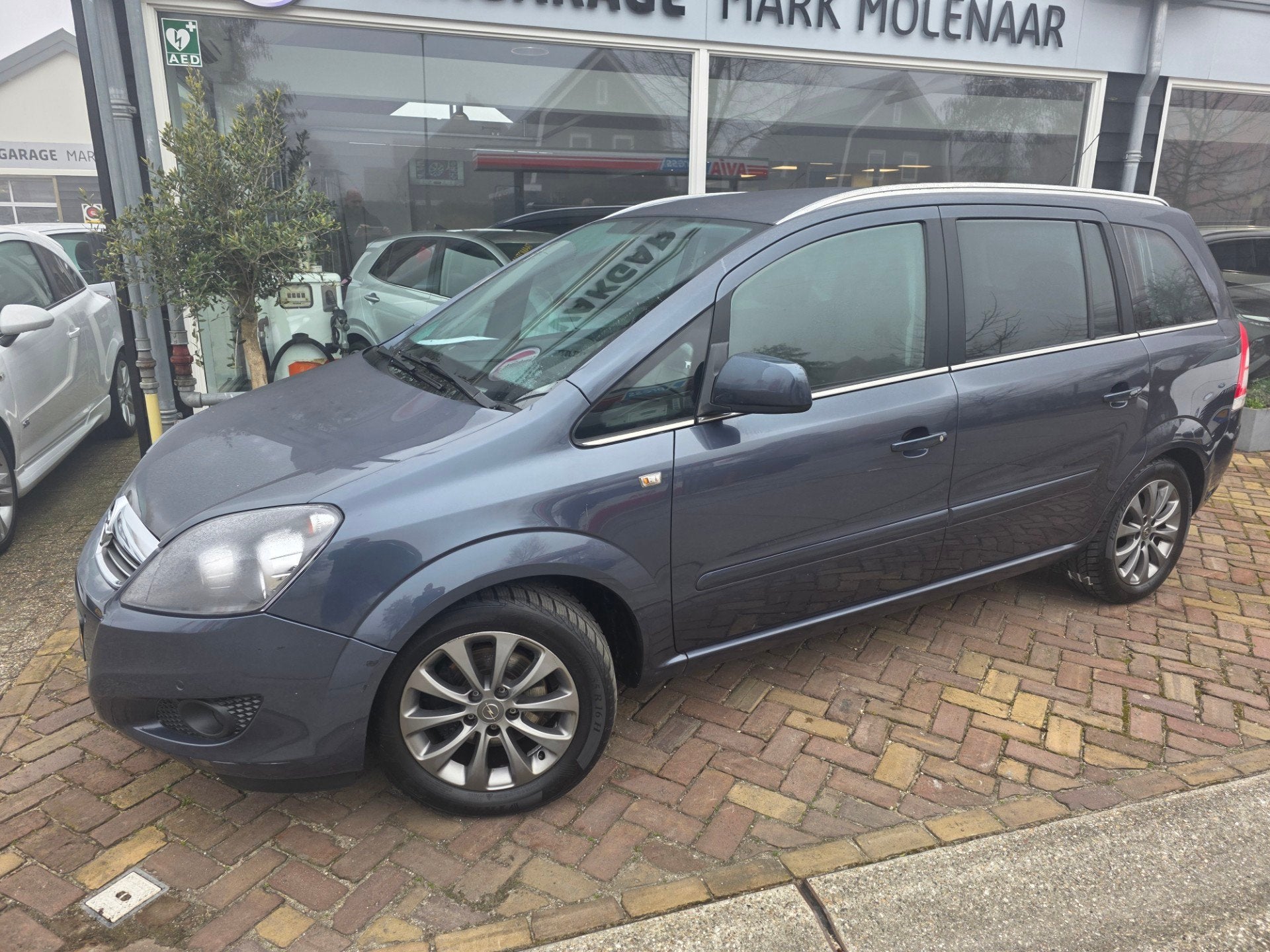 Opel Zafira 1.8 111 years Edition,nwe koppeling en distribut, Auto's, Voorwielaandrijving, Gebruikt, 4 cilinders, Blauw