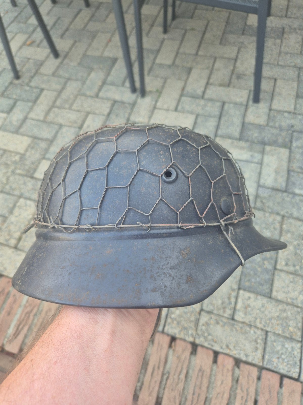M40 Beaded Luftschutz steel Helmet, Ophalen of Verzenden, Landmacht, Duitsland