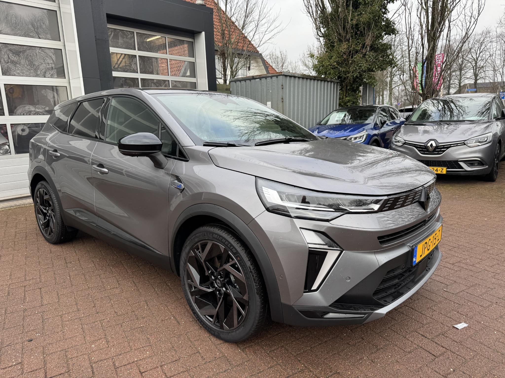 Renault Symbioz 1.8 E-Tech 160 esprit Alpine+Pack Premium&L/, Auto's, 730 kg, Euro 6, 4 cilinders, 23 km/l