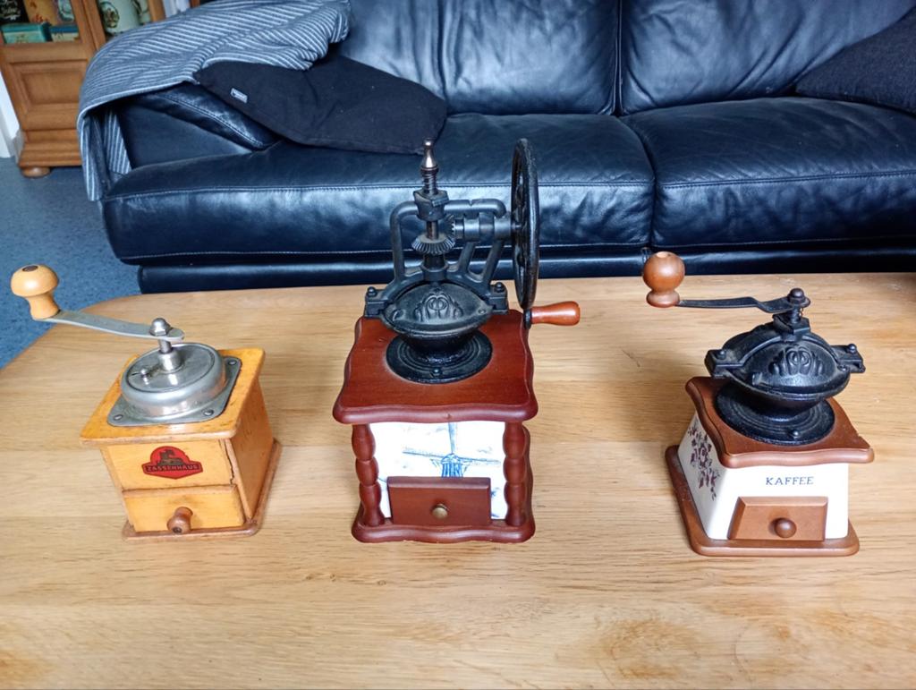 Vintage Koffiemolens - Set van 3, Antiek en Kunst, Antiek | Keukenbenodigdheden, Ophalen of Verzenden