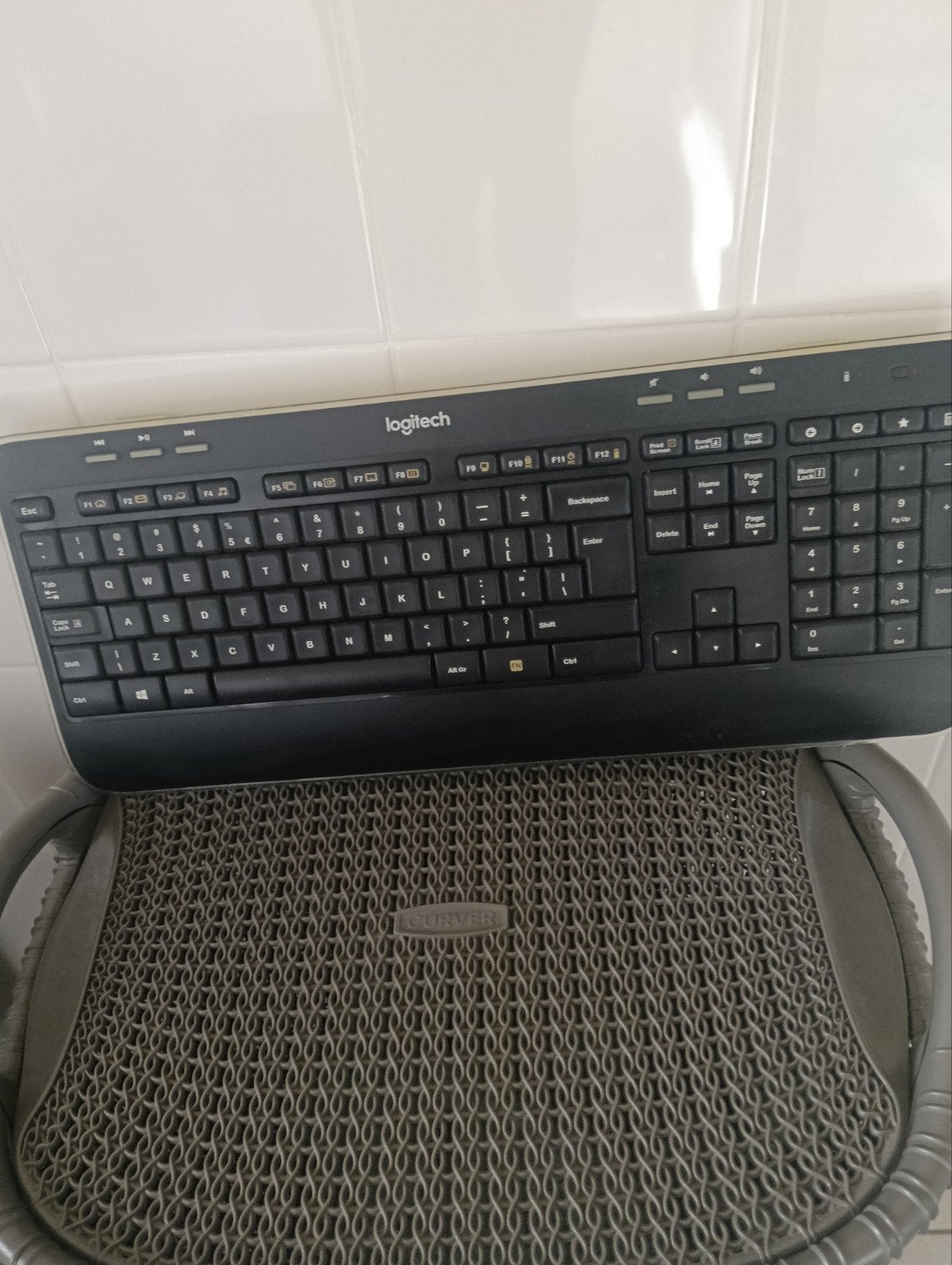 logitech set, Ophalen, Gaming toetsenbord, Zo goed als nieuw, Draadloos