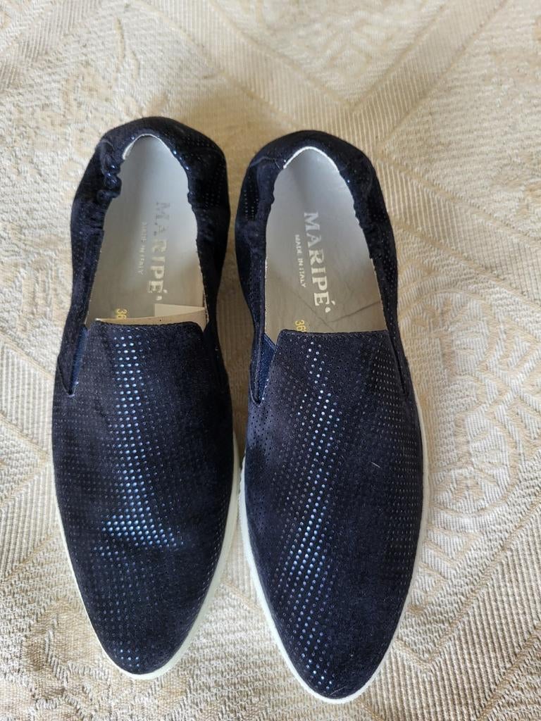 Maripe suede instappers mt 36,5, Blauw, Instappers, Ophalen of Verzenden, Zo goed als nieuw