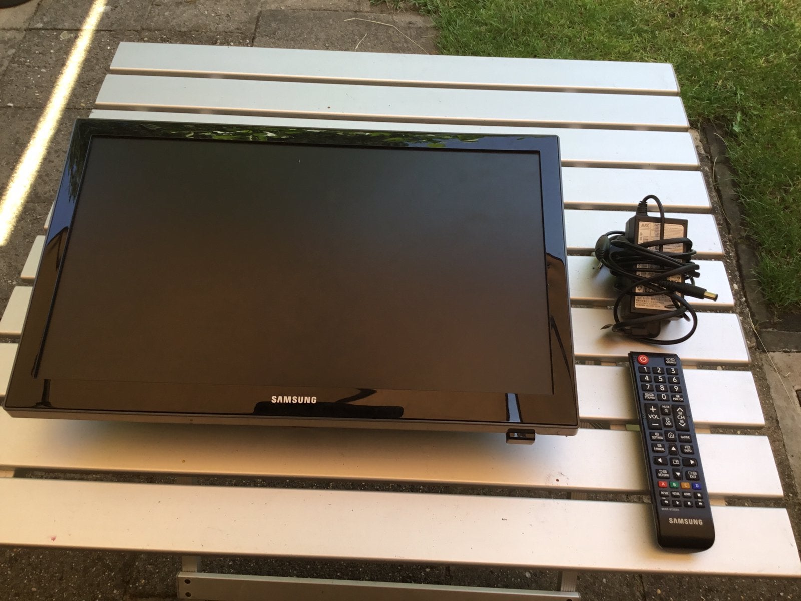 Samsung caravan TV 19 inch, Ophalen, Gebruikt