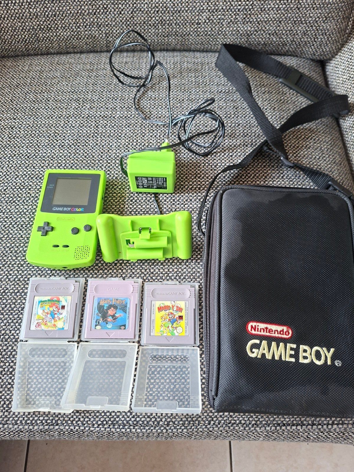 gameboy color met tas, Ophalen of Verzenden, Zo goed als nieuw, Game Boy Color