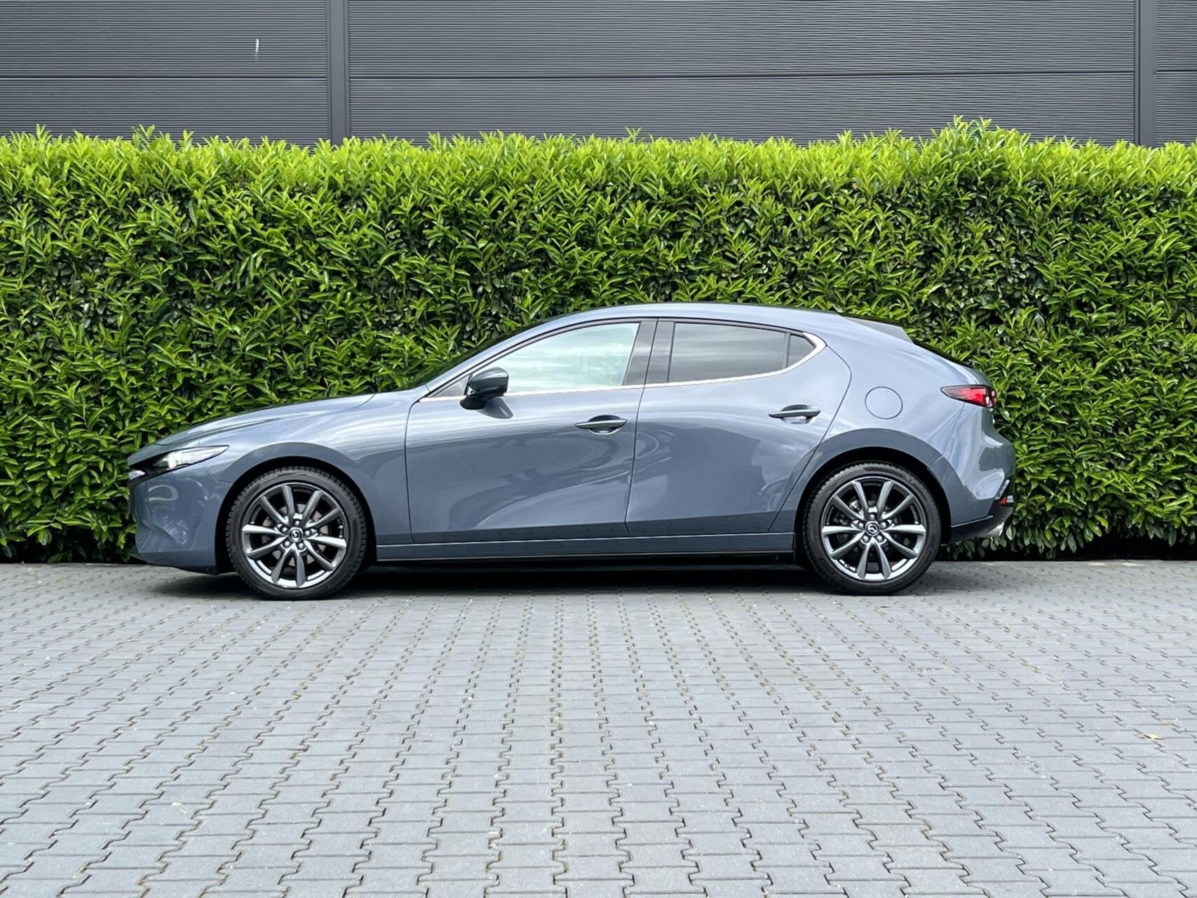 Mazda 3 2.0 e-SkyActiv-X M Hybrid 180 Luxury BOSE SOUND, NAV, Auto's, Mazda, Voorwielaandrijving, 1998 cc, Automatische klimaatregeling