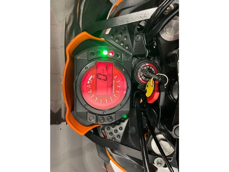 Kawasaki Z 750 (bj 2006), 4 cilinders, Motorrijbewijs A, Bedrijf, Onbekend