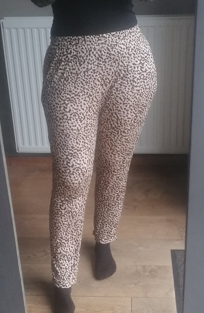 Broek panter M Ongedragen, Kleding | Dames, Maat 38/40 (M), H&M, Nieuw, Lang