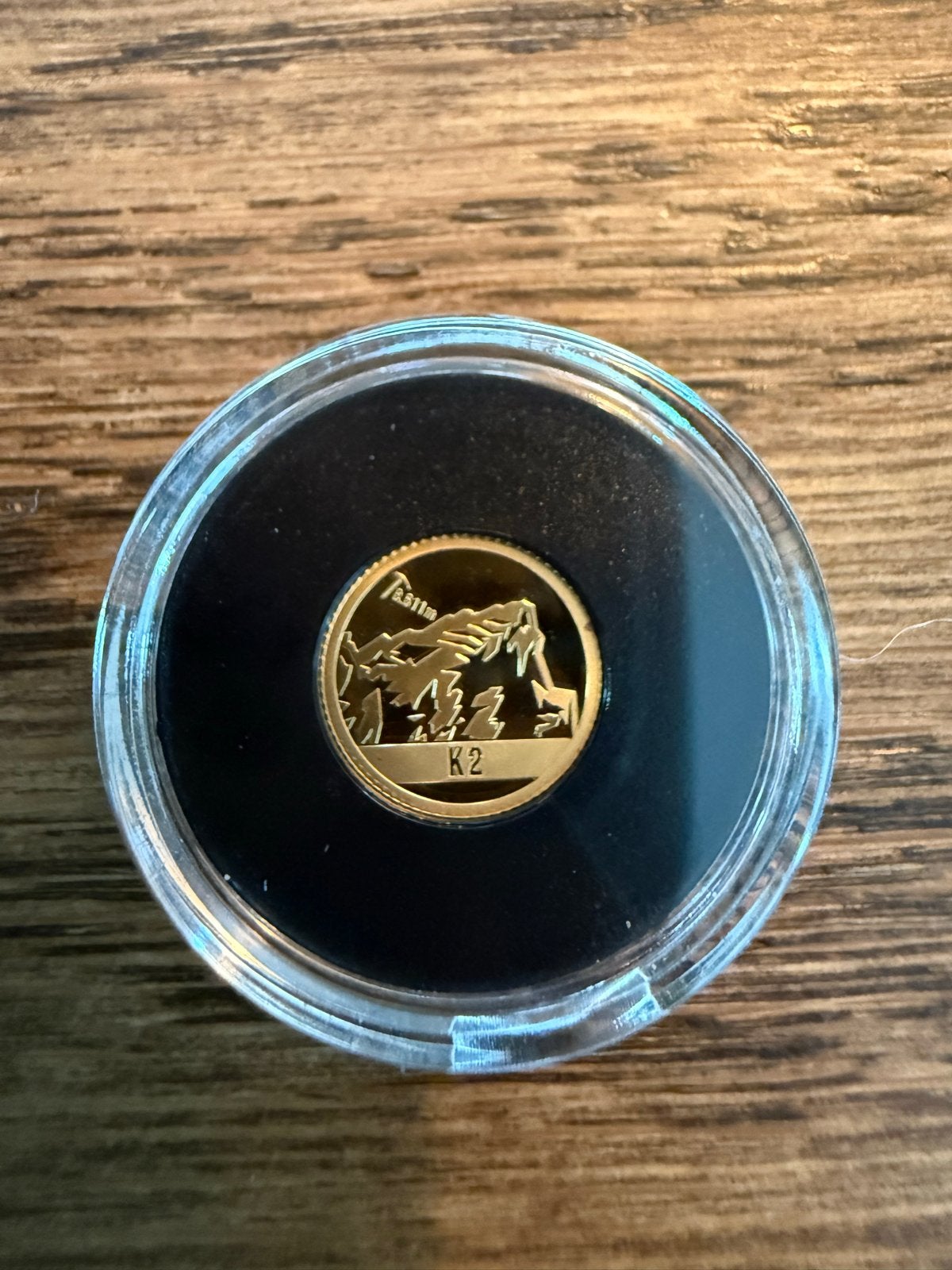 Gouden K2 munt Cook Islands 2024 - Charles III, Postzegels en Munten, Edelmetalen en Baren, Ophalen of Verzenden, Goud